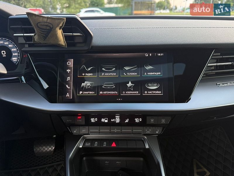 Седан Audi A3 2022 в Киеве
