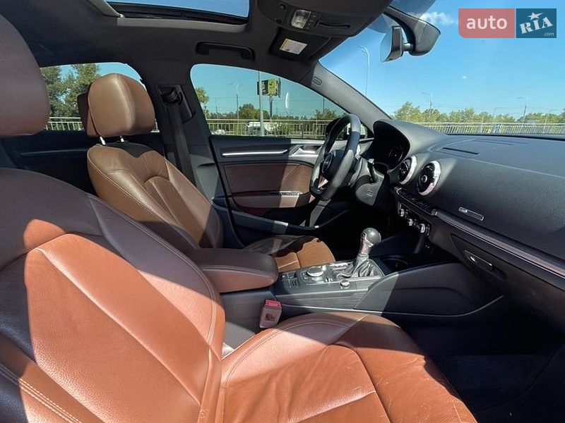 Седан Audi A3 2017 в Киеве