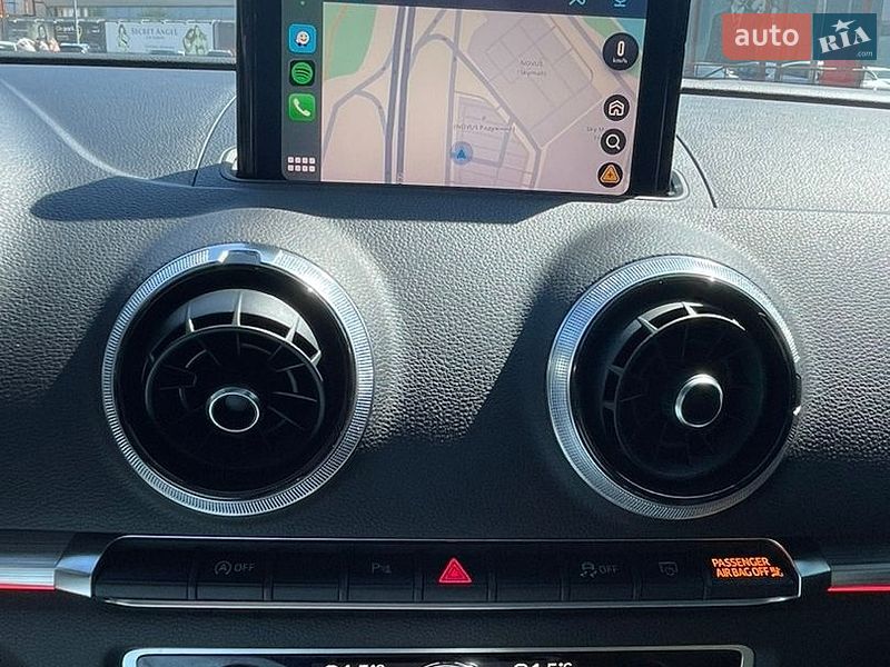 Седан Audi A3 2017 в Киеве