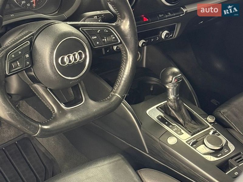 Седан Audi A3 2017 в Львове