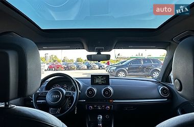 Седан Audi A3 2015 в Ивано-Франковске