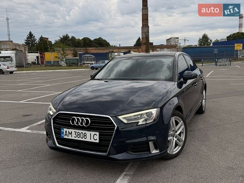 Седан Audi A3 2016 в Житомире