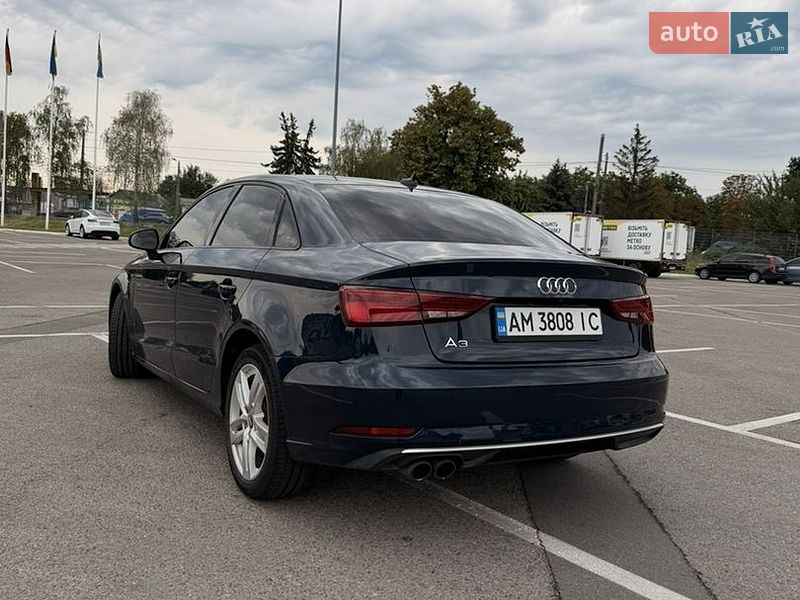 Седан Audi A3 2016 в Житомире