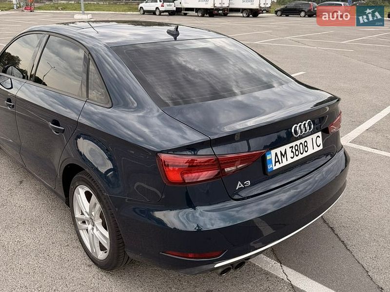 Седан Audi A3 2016 в Житомире