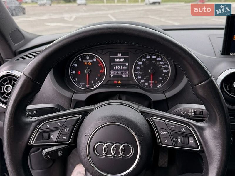 Седан Audi A3 2016 в Житомире