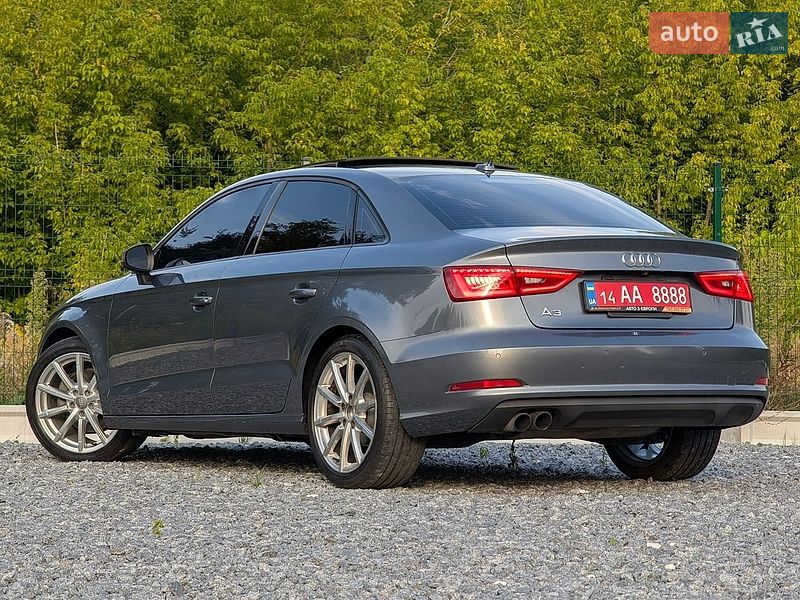 Седан Audi A3 2015 в Дрогобыче