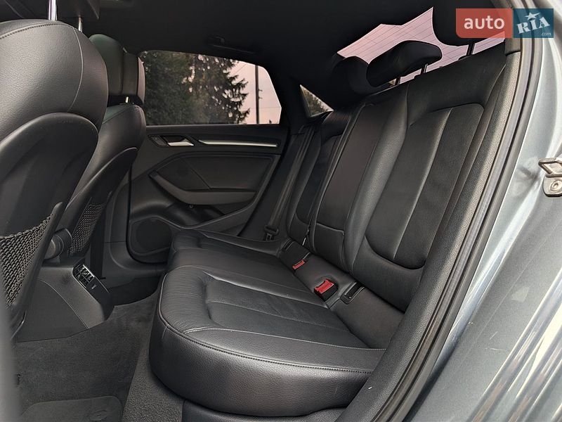 Седан Audi A3 2015 в Дрогобыче