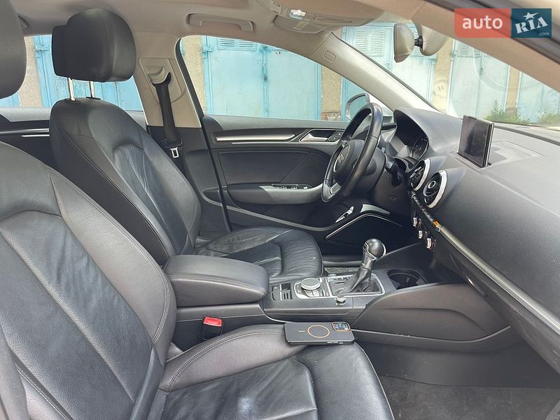 Седан Audi A3 2014 в Рівному
