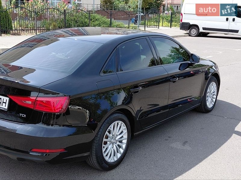Седан Audi A3 2016 в Одессе
