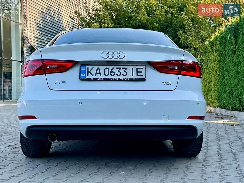 Седан Audi A3 2015 в Вінниці