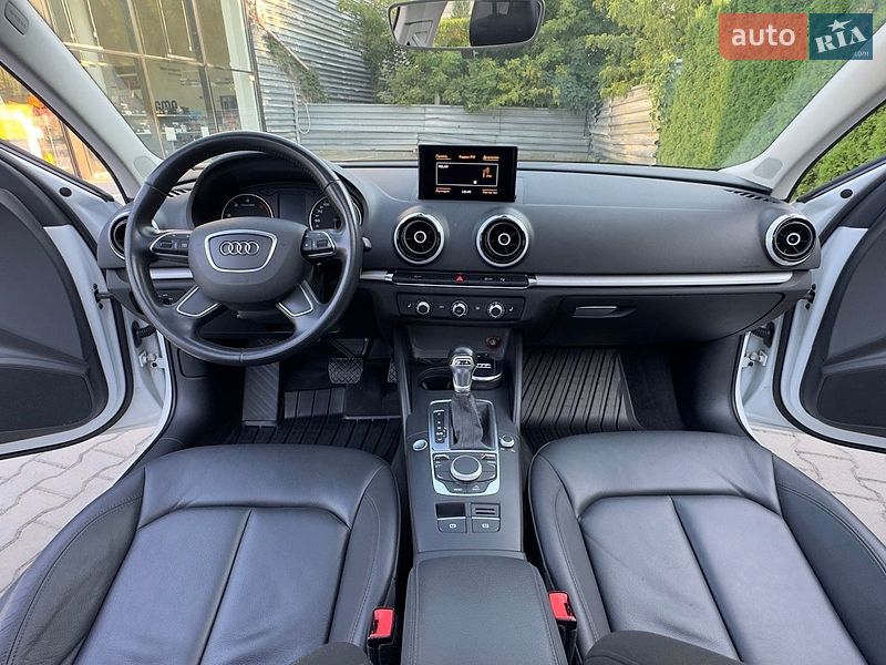 Седан Audi A3 2015 в Вінниці