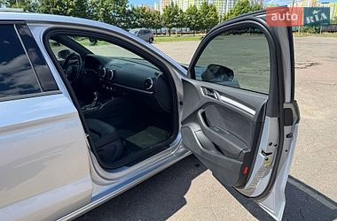 Седан Audi A3 2015 в Киеве