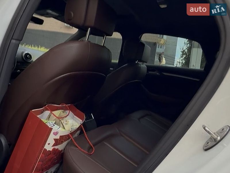 Седан Audi A3 2017 в Харькове