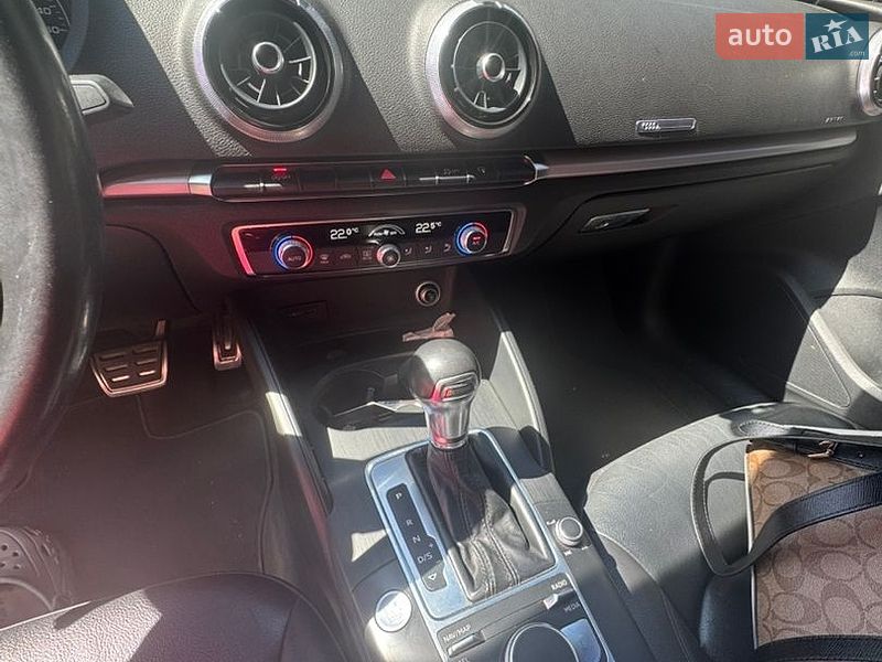Седан Audi A3 2016 в Кривому Розі