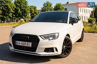 Седан Audi A3 2016 в Кривому Розі