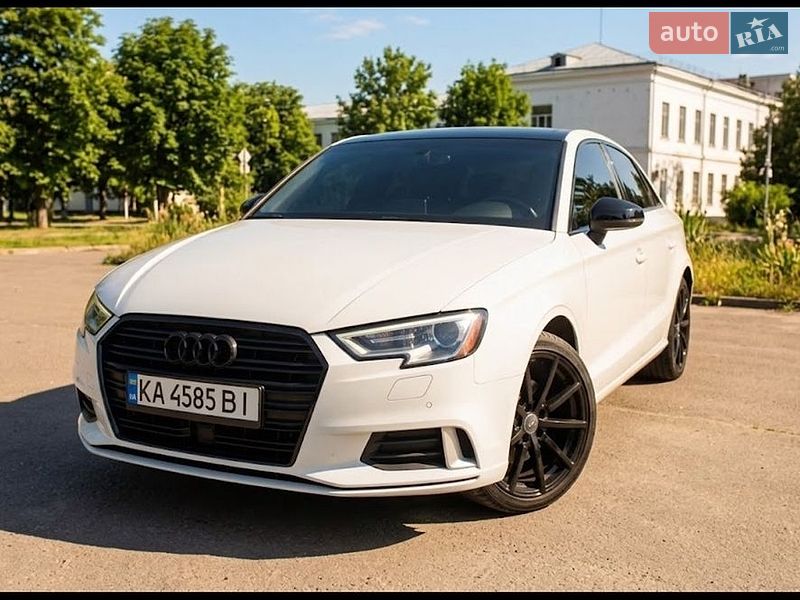 Седан Audi A3 2016 в Кривому Розі