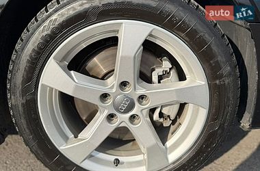 Седан Audi A3 2015 в Львове