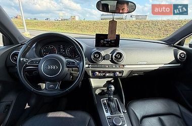 Седан Audi A3 2015 в Львове
