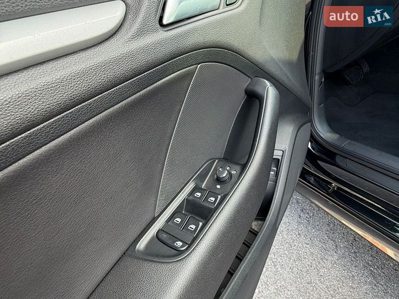 Седан Audi A3 2015 в Львове