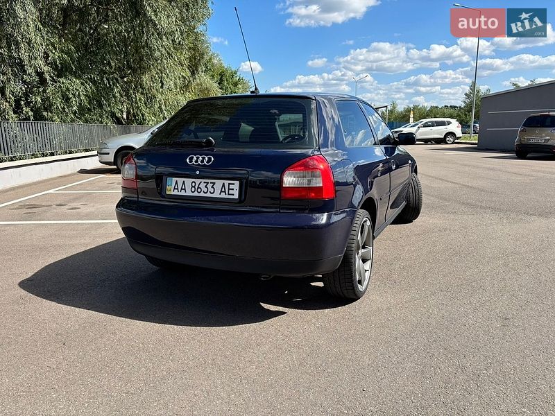 Хэтчбек Audi A3 2001 в Киеве