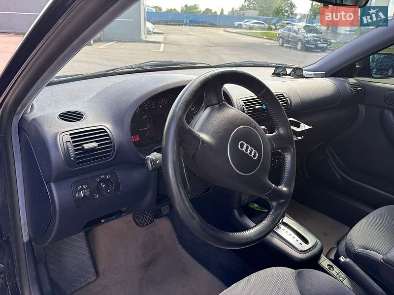 Хэтчбек Audi A3 2001 в Киеве