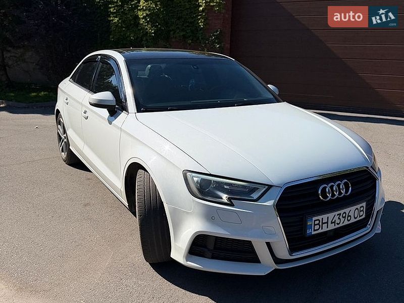 Седан Audi A3 2017 в Дніпрі