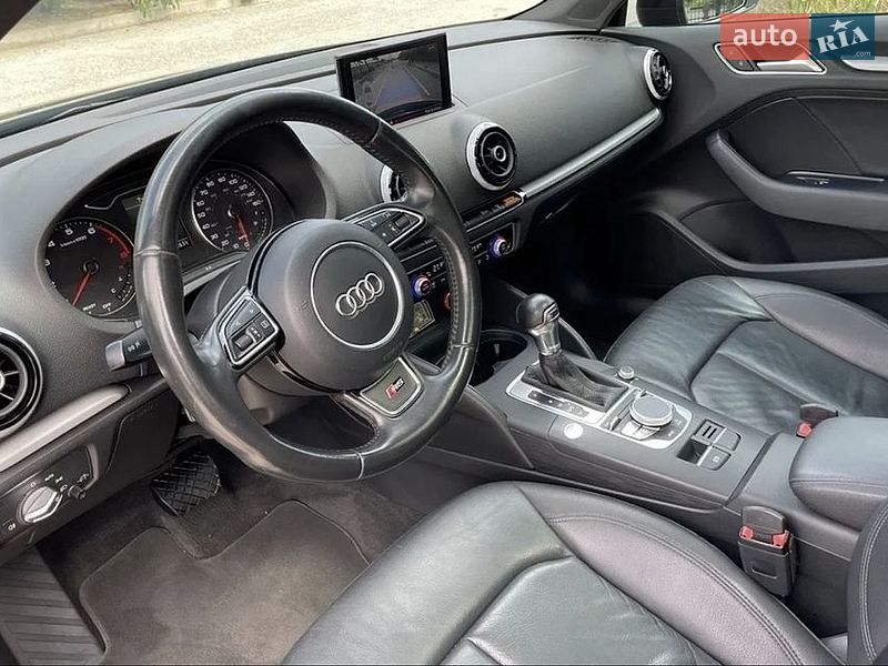 Седан Audi A3 2015 в Миколаєві