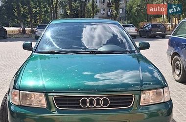 Хетчбек Audi A3 1999 в Новояворівську