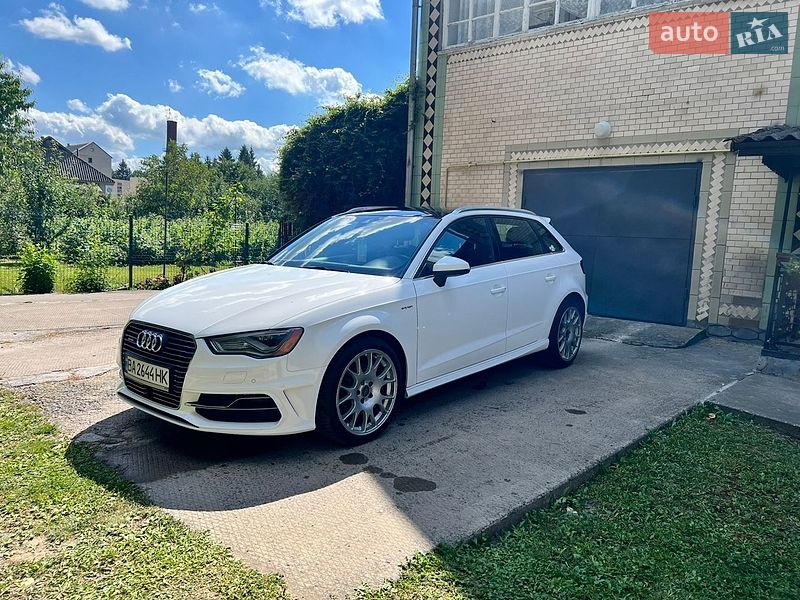 Хэтчбек Audi A3 2016 в Умани