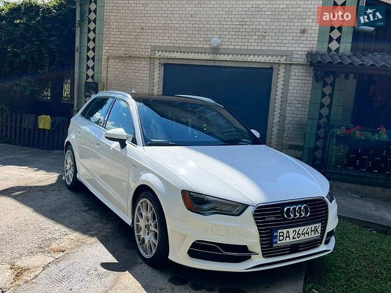 Хэтчбек Audi A3 2016 в Умани