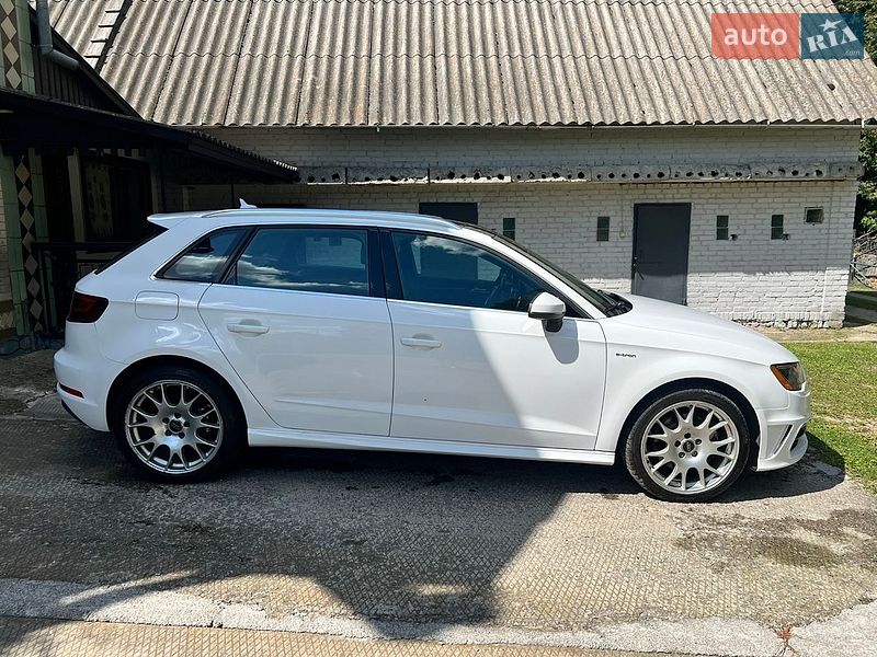 Хэтчбек Audi A3 2016 в Умани