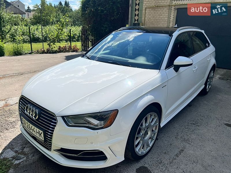 Хэтчбек Audi A3 2016 в Умани