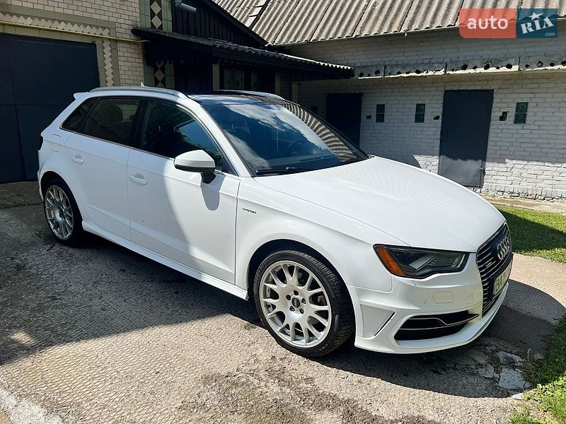 Хэтчбек Audi A3 2016 в Умани