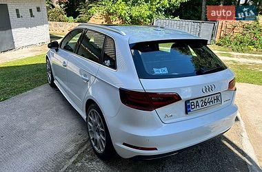 Хэтчбек Audi A3 2016 в Умани
