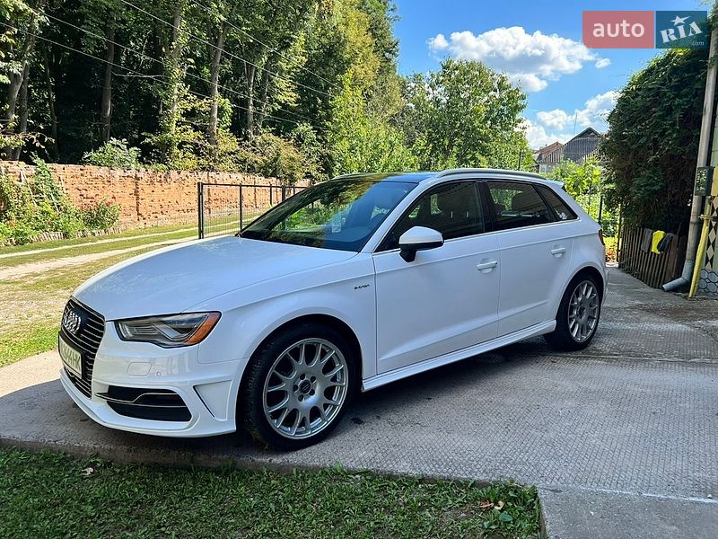 Хэтчбек Audi A3 2016 в Умани