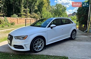 Хэтчбек Audi A3 2016 в Умани