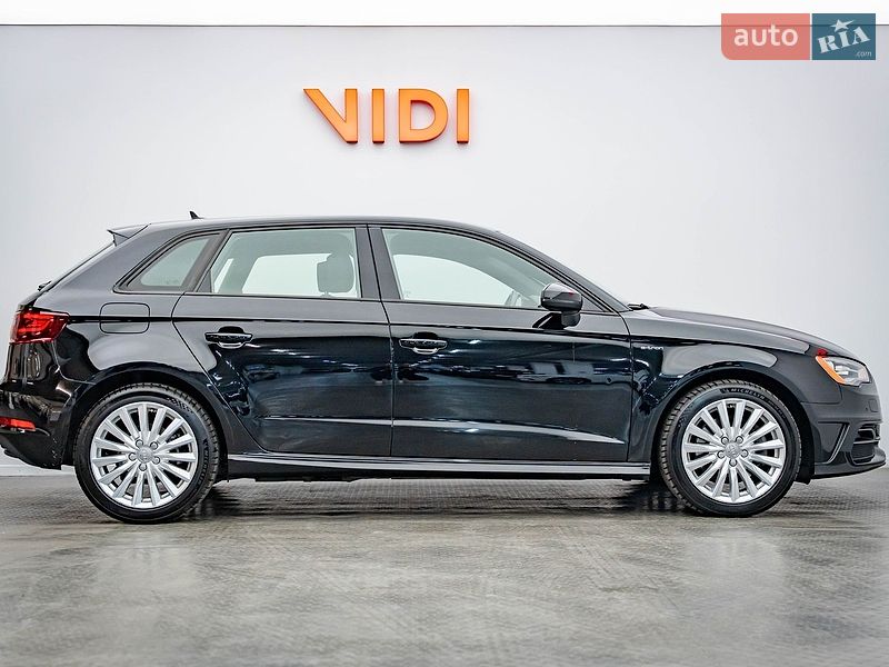 Хэтчбек Audi A3 2016 в Киеве фото 5 Хэтчбек Audi A3 2016 в Киеве