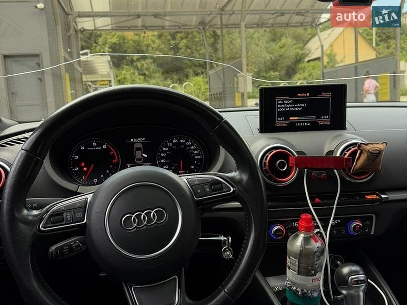 Седан Audi A3 2015 в Киеве