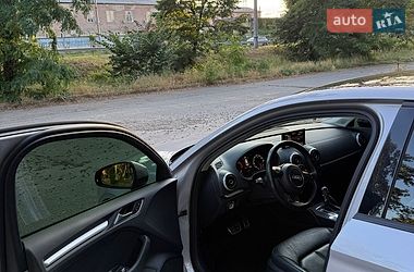 Седан Audi A3 2015 в Києві фото 11 Седан Audi A3 2015 в Києві