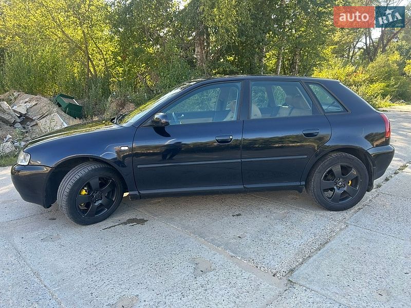 Хэтчбек Audi A3 2002 в Буске