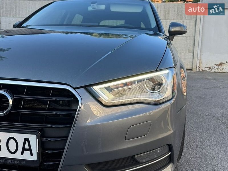 Хэтчбек Audi A3 2016 в Харькове