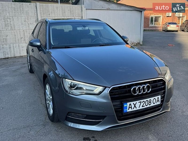 Хэтчбек Audi A3 2016 в Харькове