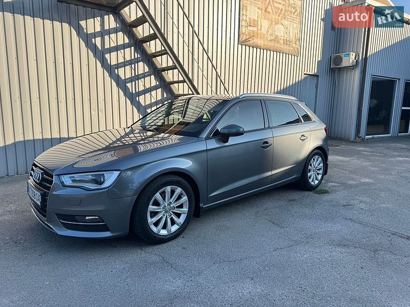Хетчбек Audi A3 2016 в Харкові