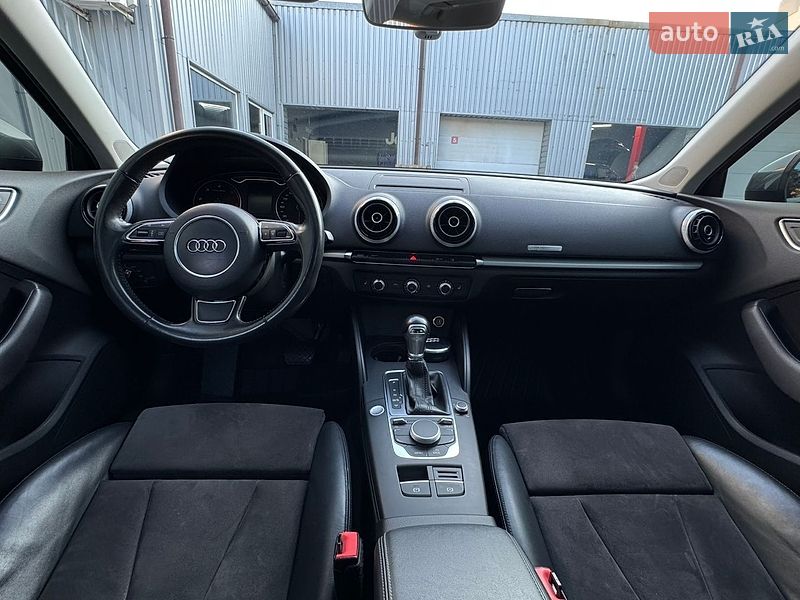 Хэтчбек Audi A3 2016 в Харькове