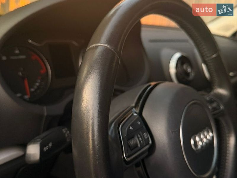 Хетчбек Audi A3 2016 в Харкові