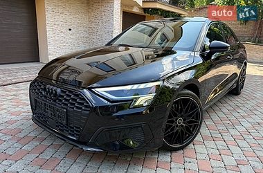 Седан Audi A3 2023 в Черновцах