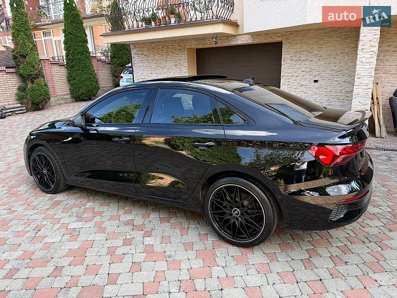 Седан Audi A3 2023 в Черновцах