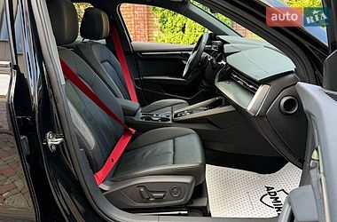 Седан Audi A3 2023 в Черновцах