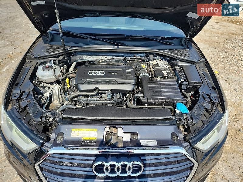 Седан Audi A3 2019 в Львові