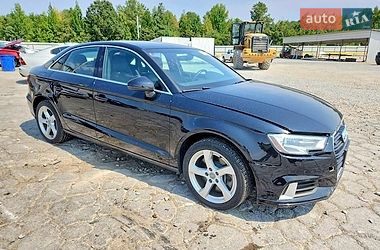 Седан Audi A3 2019 в Львові